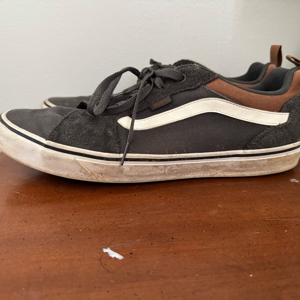 Men’s Grey Vans Shoe. Size 13. Make me an offer